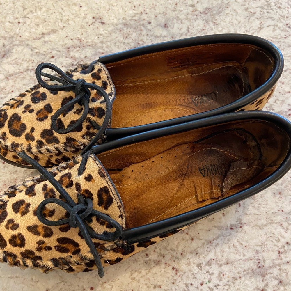 Minnetonka Moccasins faux leopard